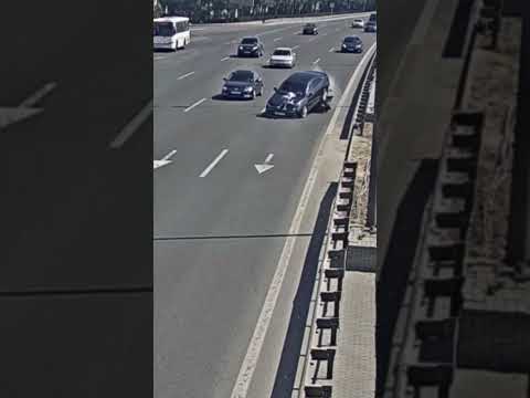 Ara məsafəsinin saxlanılmaması qəzaya səbəb oldu #avtofm #qəza #yolhərəkətiqaydaları#sürücü #cərimə