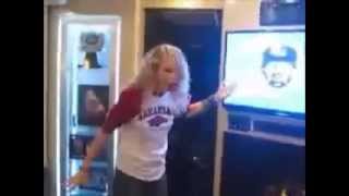 Taylor Swift's reaction hearing her song on Grey's Anatomy