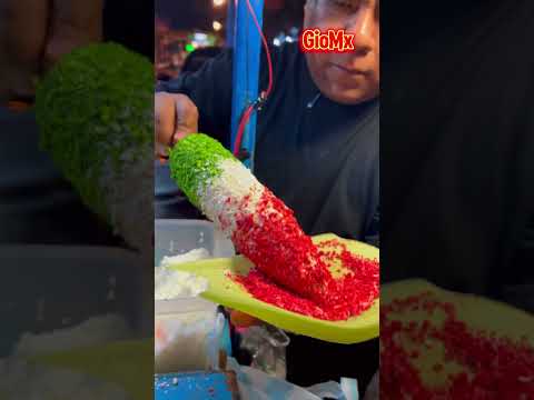 Mexican #corn exists 🫣🌽🇲🇽#mexico #streetfood #viral