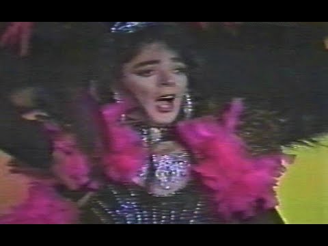 Laura Prado Show de calouros Transformistas 1992 Dublagem de Gal Costa "É luxo só"✔️