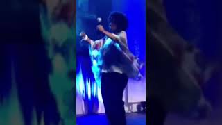 A CeCe Winans praise break