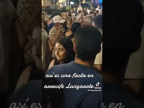 La fiesta se calienta: dos mujeres acaban a tirones de pelo en San Ginés