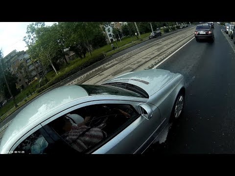 PKM-010 Menj arrébb! - Move over!