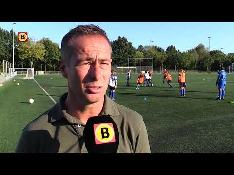DIA Meiden Academie hoopt op WK voor Oranjeleeuwinnen.