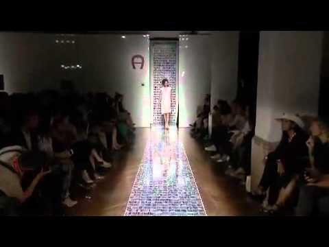 Aigner fashion show SS 2013.mp4