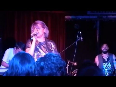 Thania Luna y La Moon Band- La mitad de lo que soy en Caradura