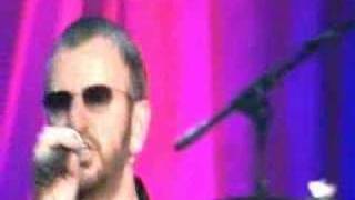 Ringo Starr feat. Colin Hay - Little Help from My Friends