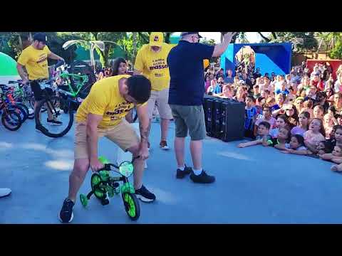 Grande Festa das Crianças na praça de Capanema PR.