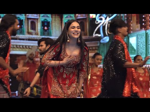 HUMAIMA MALIK DANCE PERFORMANCE | HUM LUX STYLE AWARDS | sone deya kangna | HUM TV | ANJUMAN #lsa