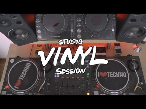 Old School Techno Mix 100 % Vinyl Only Session vol.7 // 2000 - 2010 // mixed by Lukash Andego