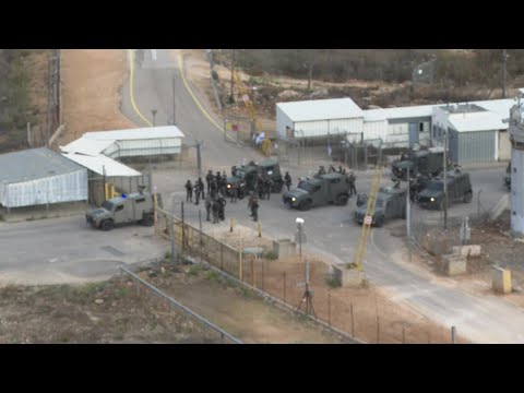 Israeli forces presence at the entrance to Ofer prison ahead of expected prisoner release | AFP