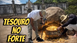 Descobrimos tesouro secreto no forte da ilha 