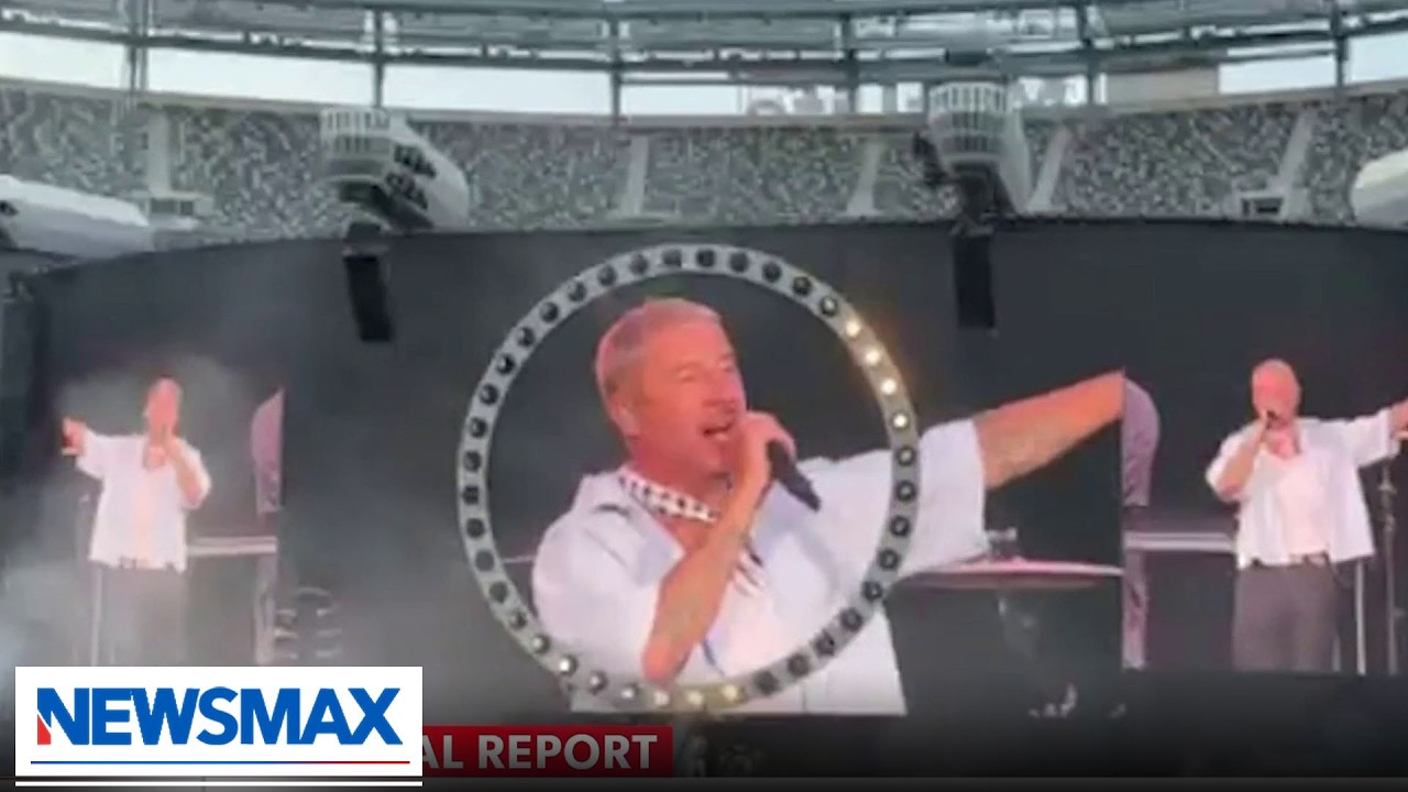 Macklemore 'doing laziest, cheapest' way to get applause: Trink | National Report