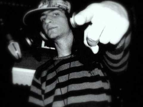 Akkan - Aynı senin gibi