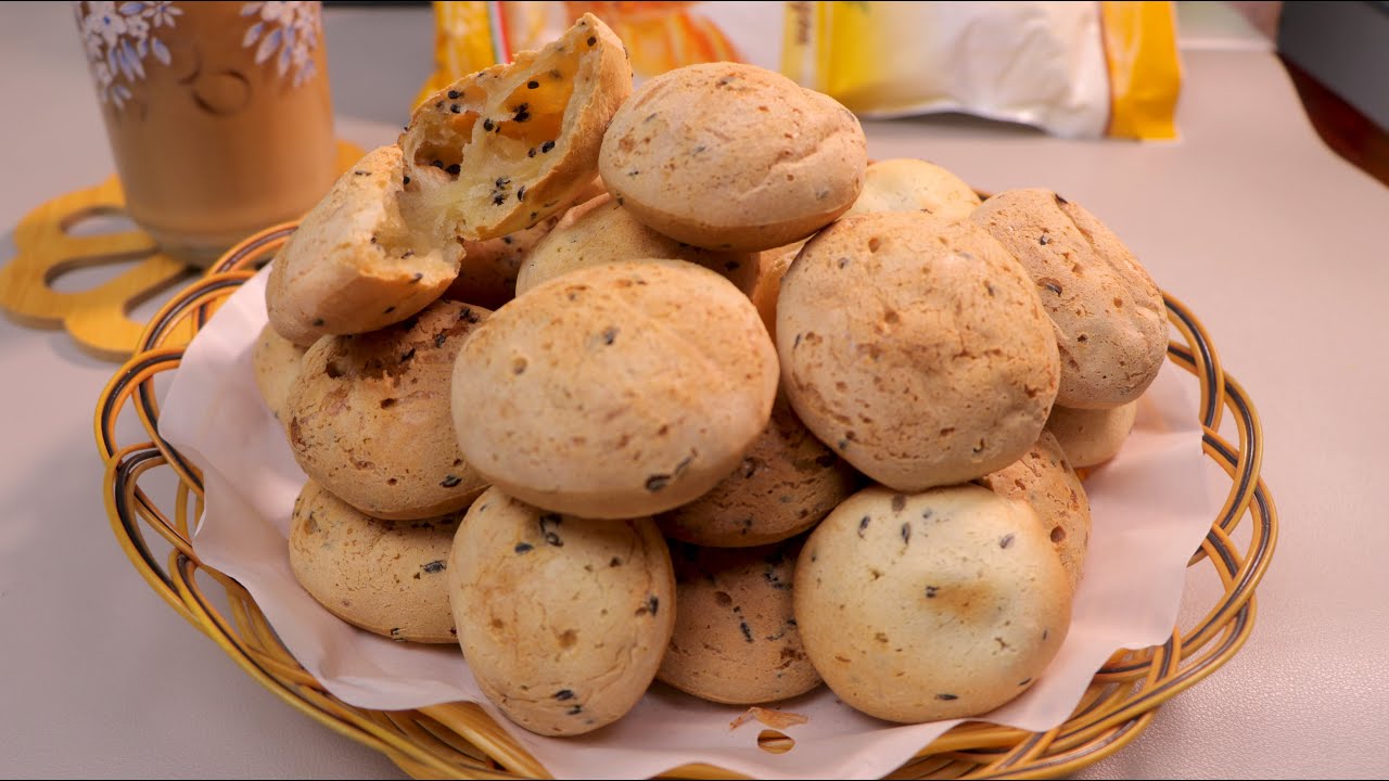 Bánh Mì Mè đen Hàn Quốc – Trứng Mochi với Hạt Mè Đen
