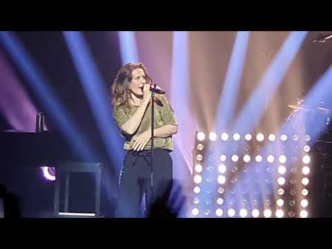 Lorie Pester - Ne Me Lache pas (Lille le 19 avril 2019)