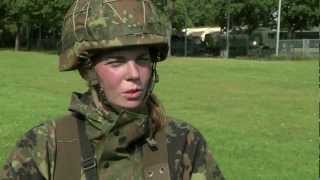 preview picture of video 'Grundausbildung bei der Bundeswehr'