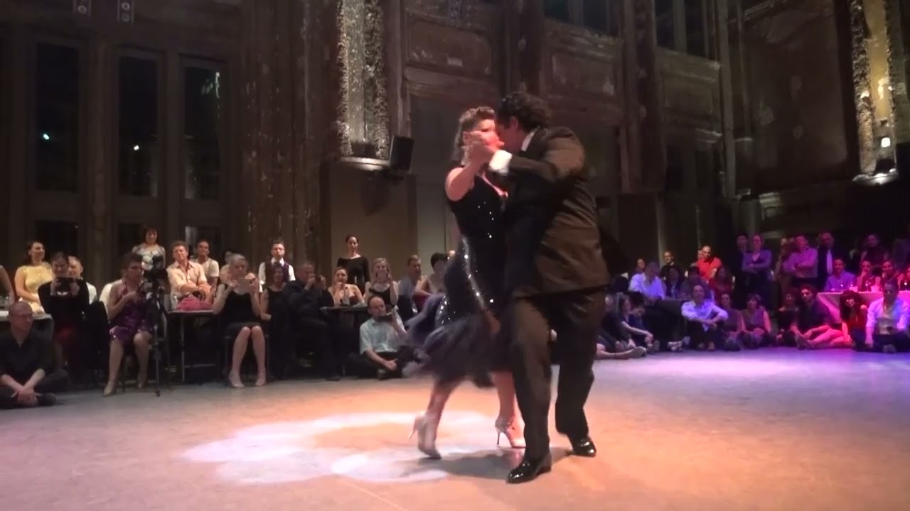 Video thumbnail for Mariana Montes & Sebastian Arce: "Con toda la voz que tengo" @ Antwerp Tango Festival 2019