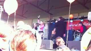 Tex and Justine sing Watermelon