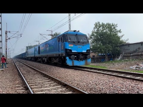 India Longest Paython Freight Trains : 100 Wagons : Indian Railways