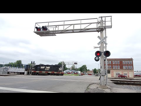 Broadway Street Railroad Crossing, Centralia, IL