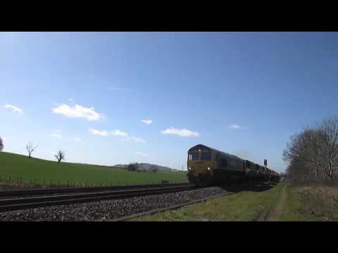 Freightliner 66605 passing Churchdown on the 6Z90 Southall - Barrow Hill with 6 tones 25/03/16