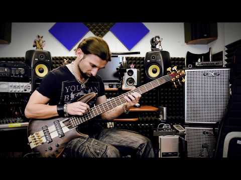 Advanced Bass Technique // Touch 'n' Roll - How to merge legato and tapping