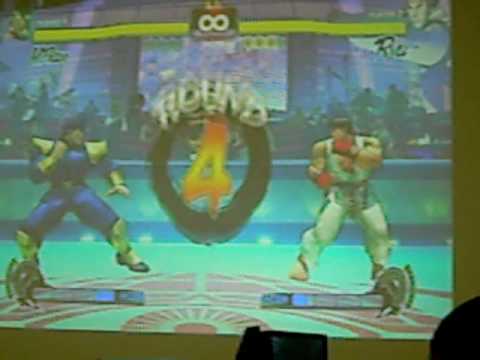 STREET FIGHTER 4: BISON (John) VS RYU (Tim)