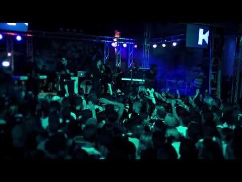 11 "Voy A Amarte" - DVD Live