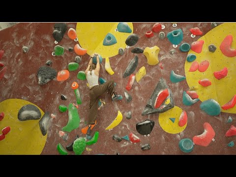 26 days till I move to Alaska | bouldering, wedding, packing, chill weekend vlog