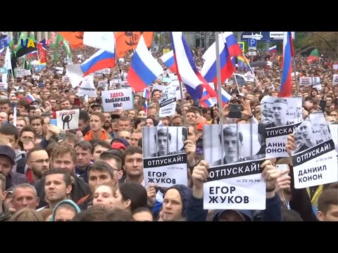 Estudante russo pode ser preso por oito anos por participar de protestos em Moscou