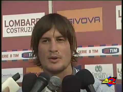 italia 2 - 29-09-2009 Calcio Intervista al giocatore della Salernitana Carcuro