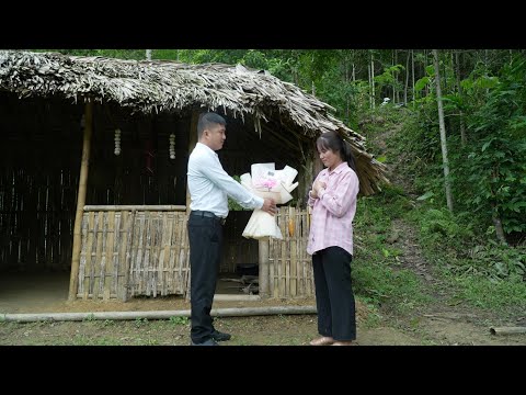 Engineer Nghia's surprise gift to poor girl Trieu Vy on Vietnamese Women's Day