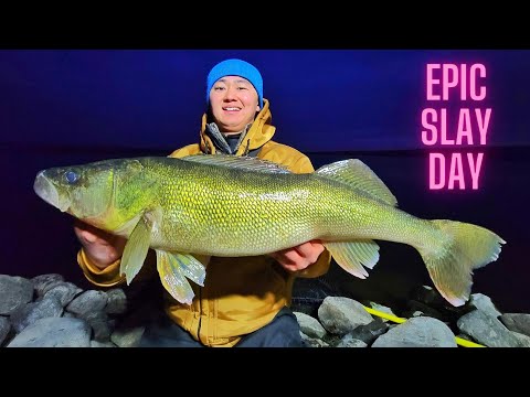 Roadside Walleye Slay Day (Joining The 30-Inch-Club)