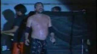 Velhas Virgens em Salvador - Não Vale Nada