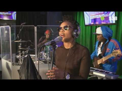 Shary-An - We'll Go To Vegas (live bij de Frank en Vrijdagshow)