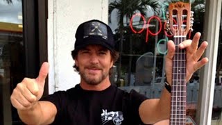 Eddie Vedder: How to play Can&#39;t Keep on ukulele (2012)
