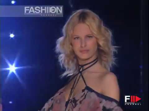 "Chloé" Autumn Winter 2003 2004 Paris 3 of 3 Pret a Porter Woman by FashionChannel
