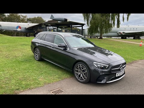 Mercedes E Class Estate 2023 E200 petrol. This or the E220d?