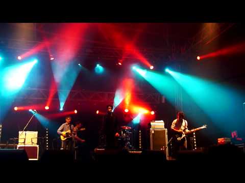 The Rakes - The world was a mess but his hair was perfect