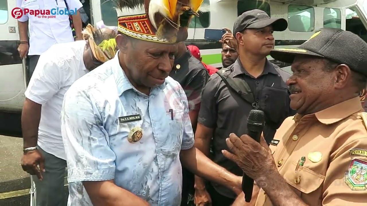 Lama Tidak Beroperasi, Bupati FX Mote Akhirnya Mendarat Kembali di Bandara Petrus Simonapendi