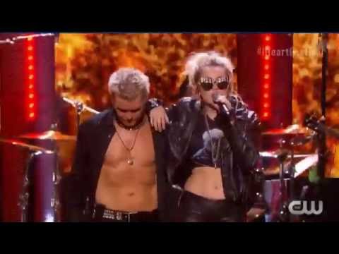 Billy Idol and Miley Cyrus Rebel Yell 23 09 2016