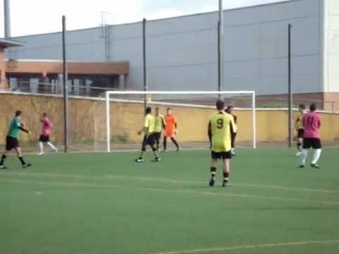 Minuto 7´. Ocasión para Mármol del Rocío Leganes