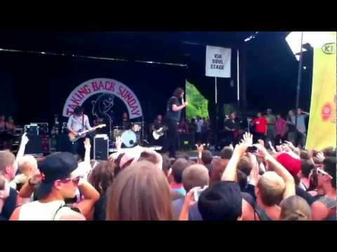 Mosh Pit / Taking Back Sunday - Cute Without the E (Vans Warped Tour, Bonner Springs [KC] 2012)