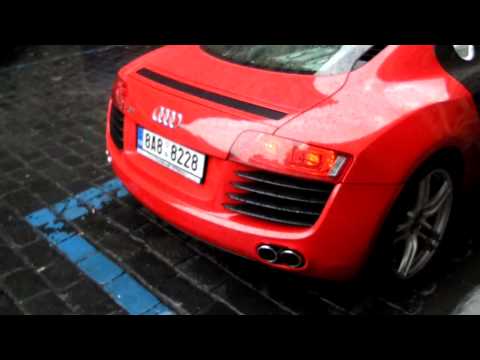 Red Audi R8 Start up in Prague HD