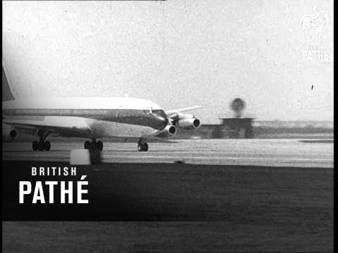 Boeing In Black And White (1967)