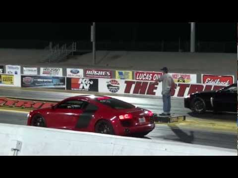 2011 Audi R8 vs 2008 Jaguar XKR 1/4 Mile