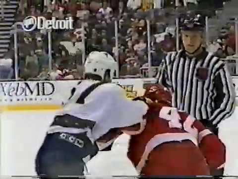 Sean Avery vs Dan Snyder