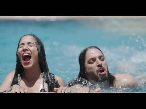 Une Femme Dans l'Ombre