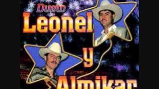 LEONEL Y ALMIKAR-QUE SUENE LA BANDA